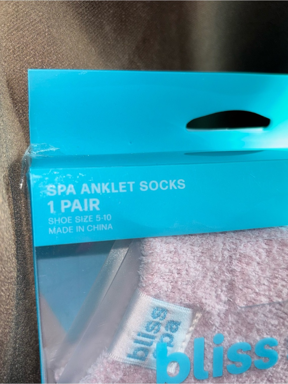 Bliss Spa jojoba infused Spa Socks and pumice stone - Picture 4 of 6